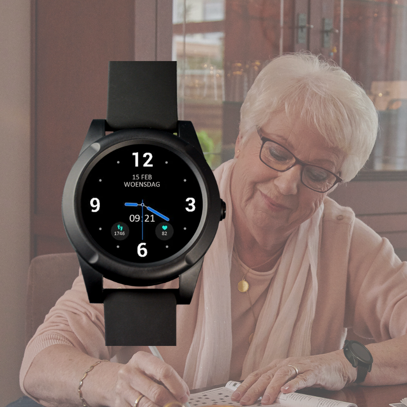 Oma + maxwatch in front